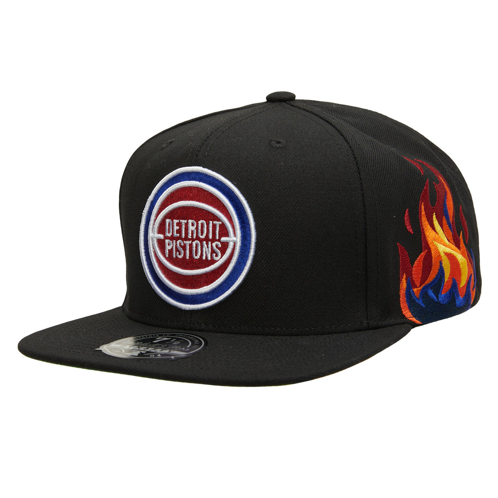 Mitchell & Ness Fullcap Detroit Pistons Hop On Fitted off white