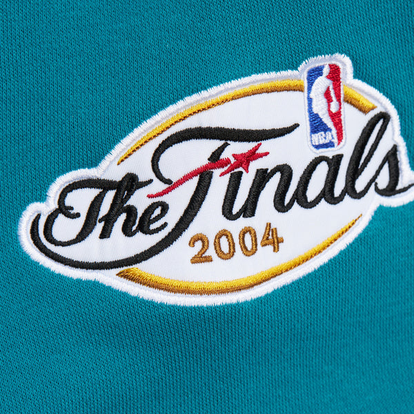 Mitchell & Ness Pistons Hardwood Classic Crewneck Sweatshirt In Grey - 2004 Finals Patch